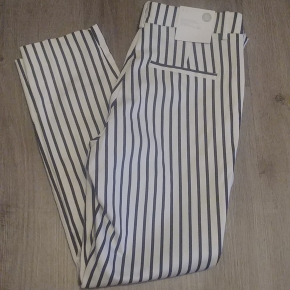 H&M Pants - New Pinstripe H&M stretch ankle pant